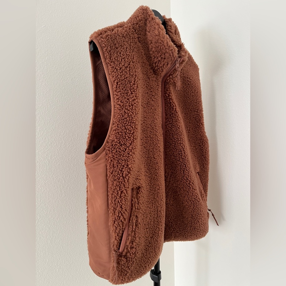 TNA Rust Sherpa Zip-Up Vest - Picture 4 of 16